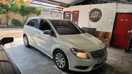 Mercedes-Benz B200 2013 Bensin