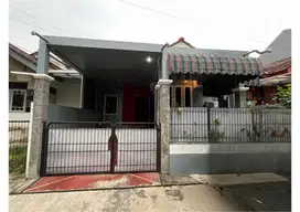 Rumah 1,5 lantai di Griya Loka lokasi strategis dekat stasiun & tol