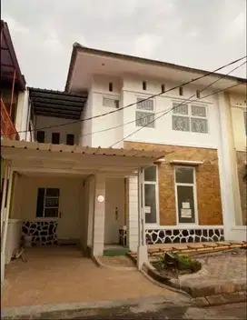 Rumah Cantik Siap Huni Dlm Cluster Dekat ke MRT Lebak Bulus