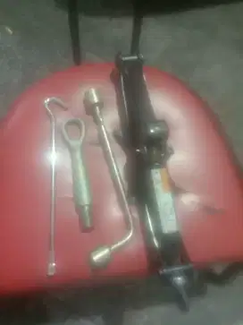 Menjual dongkrak mobil xpander