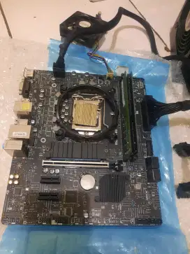 Mobo Msi + Proci core i3 gen10 like new