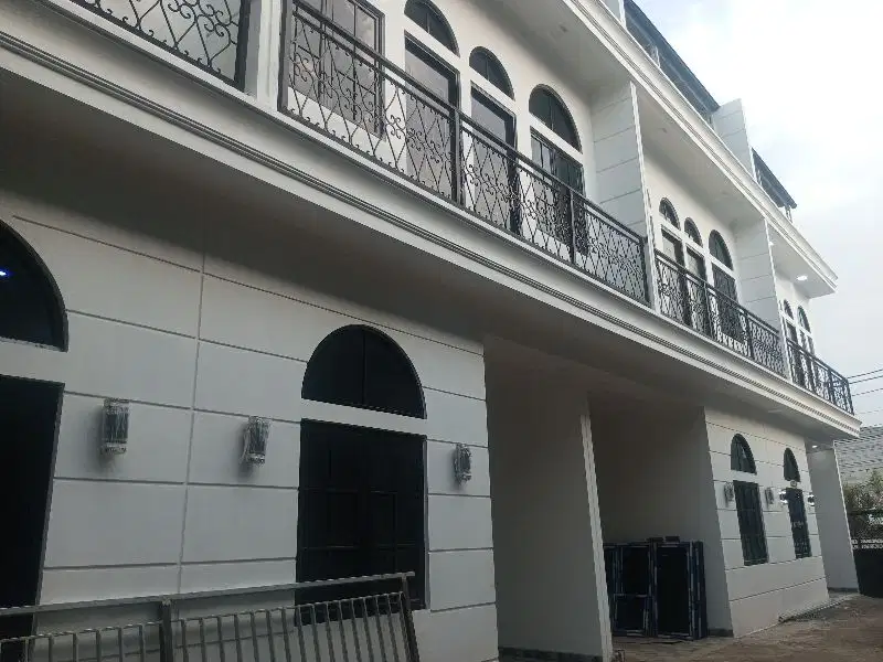 RUMAH  CONDET DIJUAL READY STOK DEKAT CAWANG & CILILITAN