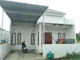 DISEWAKAN RUMAH DI ANGGASWANGI SIDOARJO