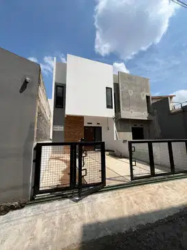 DP 5% Rumah 2 Lantai di Arcamanik Cisaranten Kulon Cicilan Mulai 5 Jut