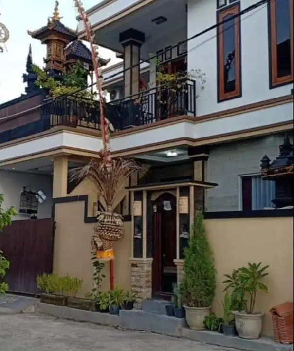 Rumah Lantai 2 Di Jalan Sedap Malam Denpasar