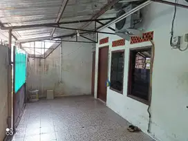 Dijual Rumah 2 Lantai Plus Kontrakan Lokasi Strategis Di Tamansari