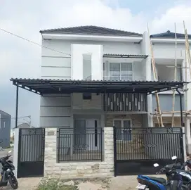 rumah modern 2 lantai dekat exit tol karanglo malang