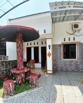 RUMAH DIJUAL PERUM ISTANA BANJAR