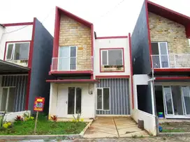 Di jual ready rumah 2 lantai dekat exit tol