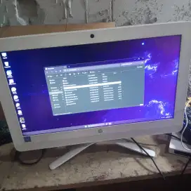 PC All in one merk hp normal nyala
