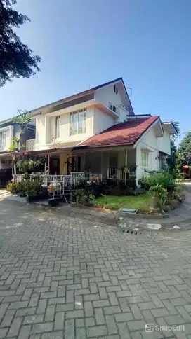 Jual Rumah Siap Huni Posisi Hoek Di Emerald Bintaro Jaya Sektor 9