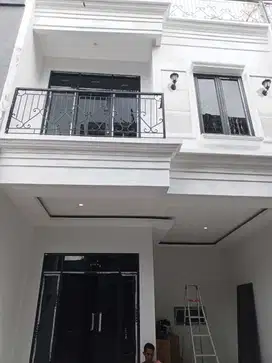 Rumah minimalis Cluster baru di Srengseng Sawah Jagakarsa