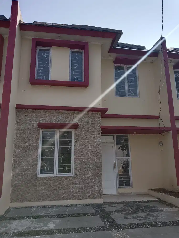 Strategis rumah 2 lantai terbaik dikelasnya