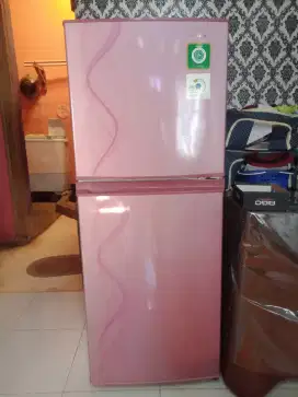 Di jual kulkas Sharp 2 pintu
