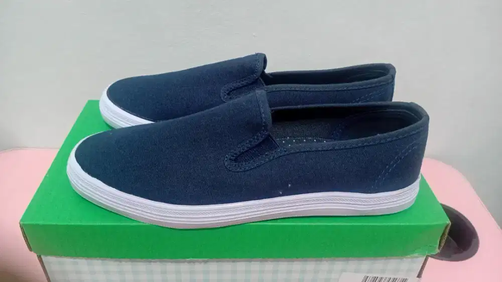 Sepatu Canvas Wanita [City Sneaks] Payless