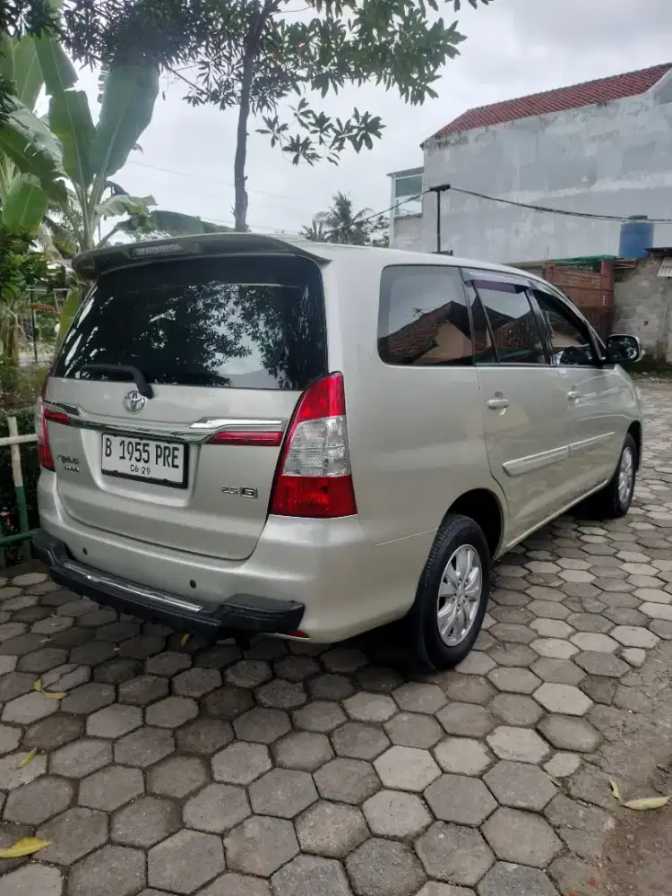 KIJANG INOVA G DIESEL MATIC
