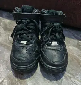 Sepatu Rare Nike Air Force 1 kulit asli full black sz 41 original