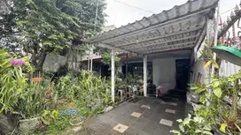 Dijual Cepat Rumah Dekat St Kereta Jatinegara dan Halte Kampung Melayu