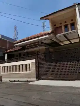 Rumah bagus nyaman siap huni di kiara sari asri buah batu jalan lebar
