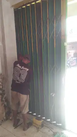 tukang servis rolling door folding gate panggilan termurah jakarta