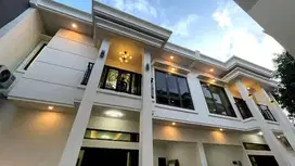 Rumah Mewah di Pasar Rebo, Harga 1 M++