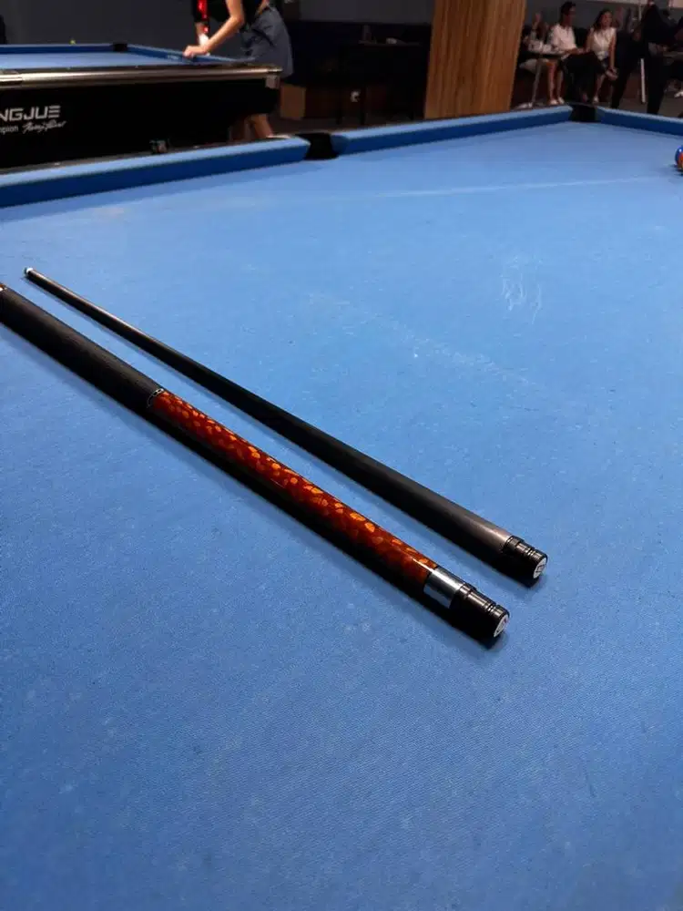 Stik Billiard Cuetec Truewood Leopard Likenew