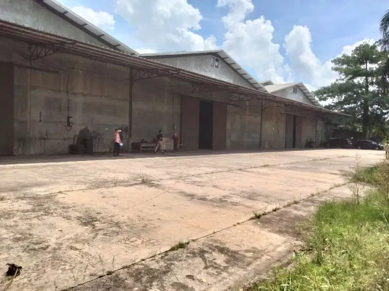 disewakan gudang kenten