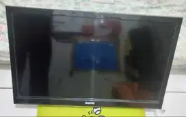 Dijual cepat TV LED sanyo 24 inch