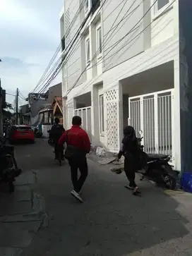 Rumah Murah Kebon Jeruk Bangunan Bagus Surat Lengkap
