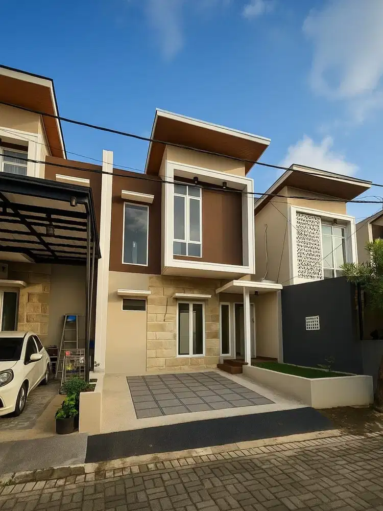 Dijual Rumah 2 Lantai Modern Minimalis di Tengah Kota Malang Siap Huni