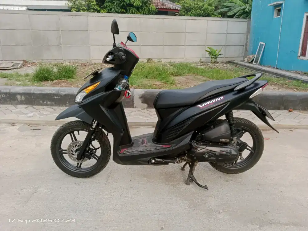 Honda Vario 110 PGM-FI Plat Bekasi