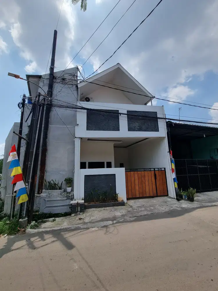 Strategis ! Rumah Baru Minimalis di Bintara, Dekat Bintara Raya