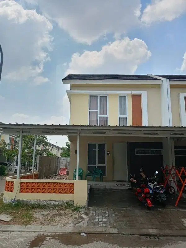 Dijual  murah rumah di Grand Batavia cluster