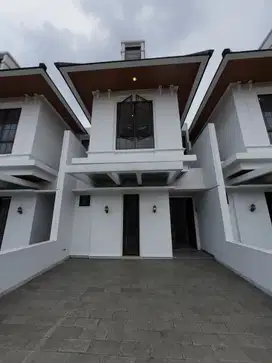 Dijual rumah dekat Stasiun LRT Bekasi Barat dan Mall Pakuwon Bekasi