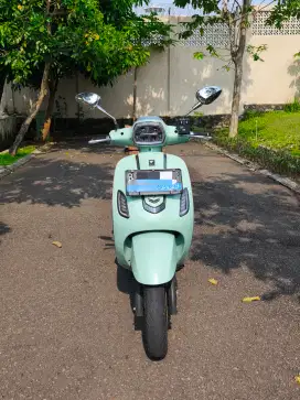Motor Listrik DIJUAL, model Vespa Smoot Zuzu (Mint Green)
