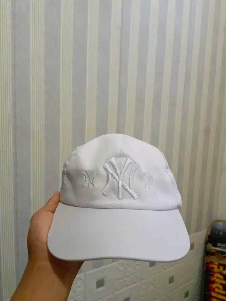 Topi NY putih unisex