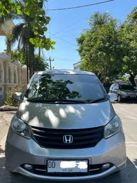 Honda Freed Type E, terawat siap pakai