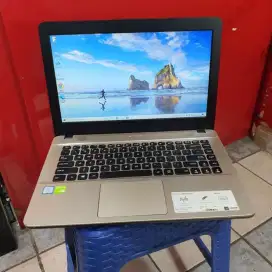 Laptop Asus Vivobook X441UA