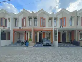 Rumah 2 Lantai Free Biaya Biaya Seberang Villa Dago Pamulang