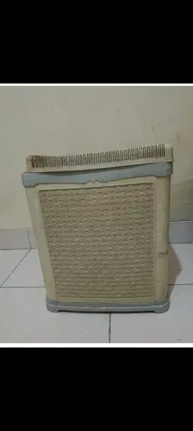 Dijual Keranjang serbaguna ukuran 35x3x45cm motif anyaman.