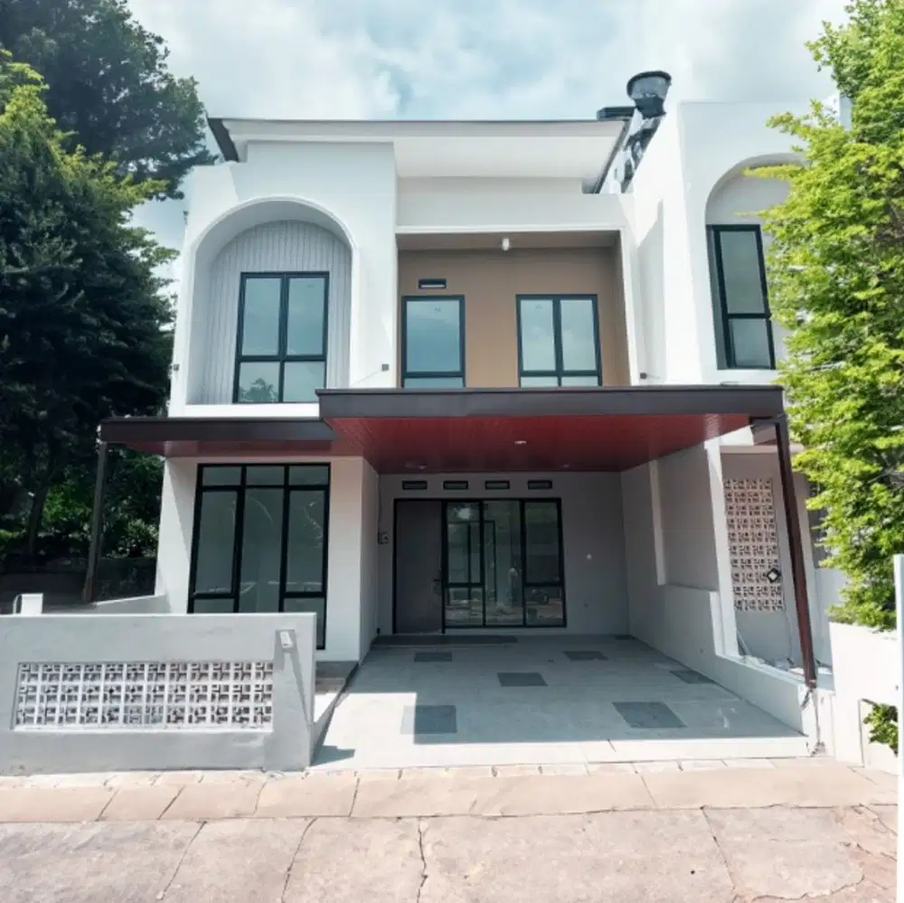 Townhouse Exclusive Siap Huni Akses Bagus Dekat MRT Di Cirendeu Raya