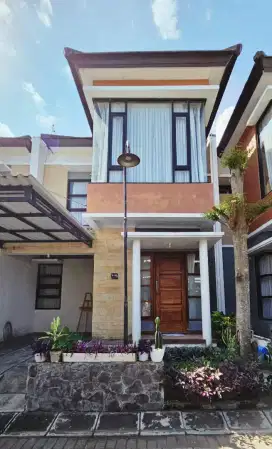 Disewakan rumah siap huni di lingkungan nyaman dan asri