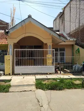 Rumah komplek griya bandung indah bojongsoang dekat Telkom university