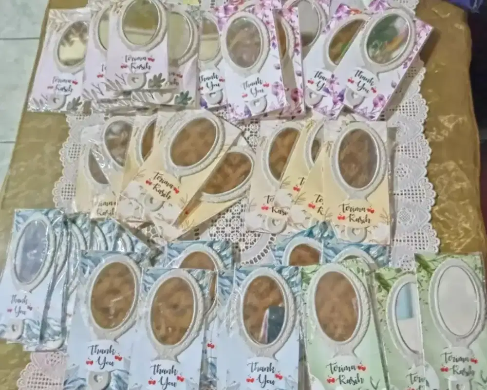 Cermin mini untuk souvenir