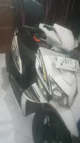 Di jual motor vario