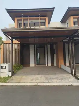 Rumah 2 LT dengan AC disetiap KM di meranti Suvarna Sutera 1K90006B