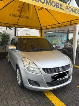 MOBIL SWIFT (2013) SIAP PAKAI
