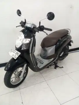 Honda Scoopy 2018 hitam