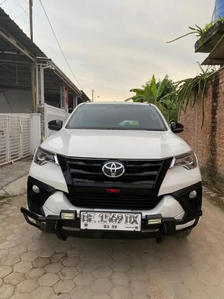 Fortuner 2.4 VRZ TRD AT 2018