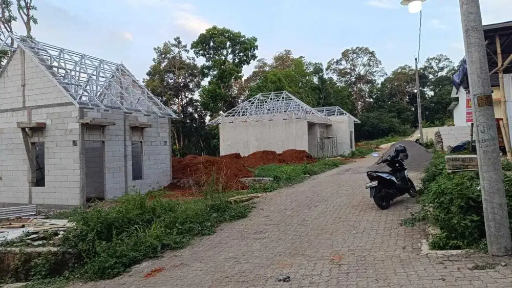 Rumah murah tahap finishing pakintelan gunungpati bisa KPR